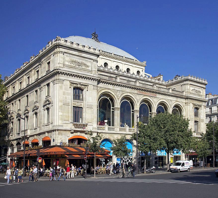 "Théâtre du Châtelet, Paris 2010" by Jean-Marie Hullot 1200px-Théâtre_du_Châtelet,_Paris_2010
